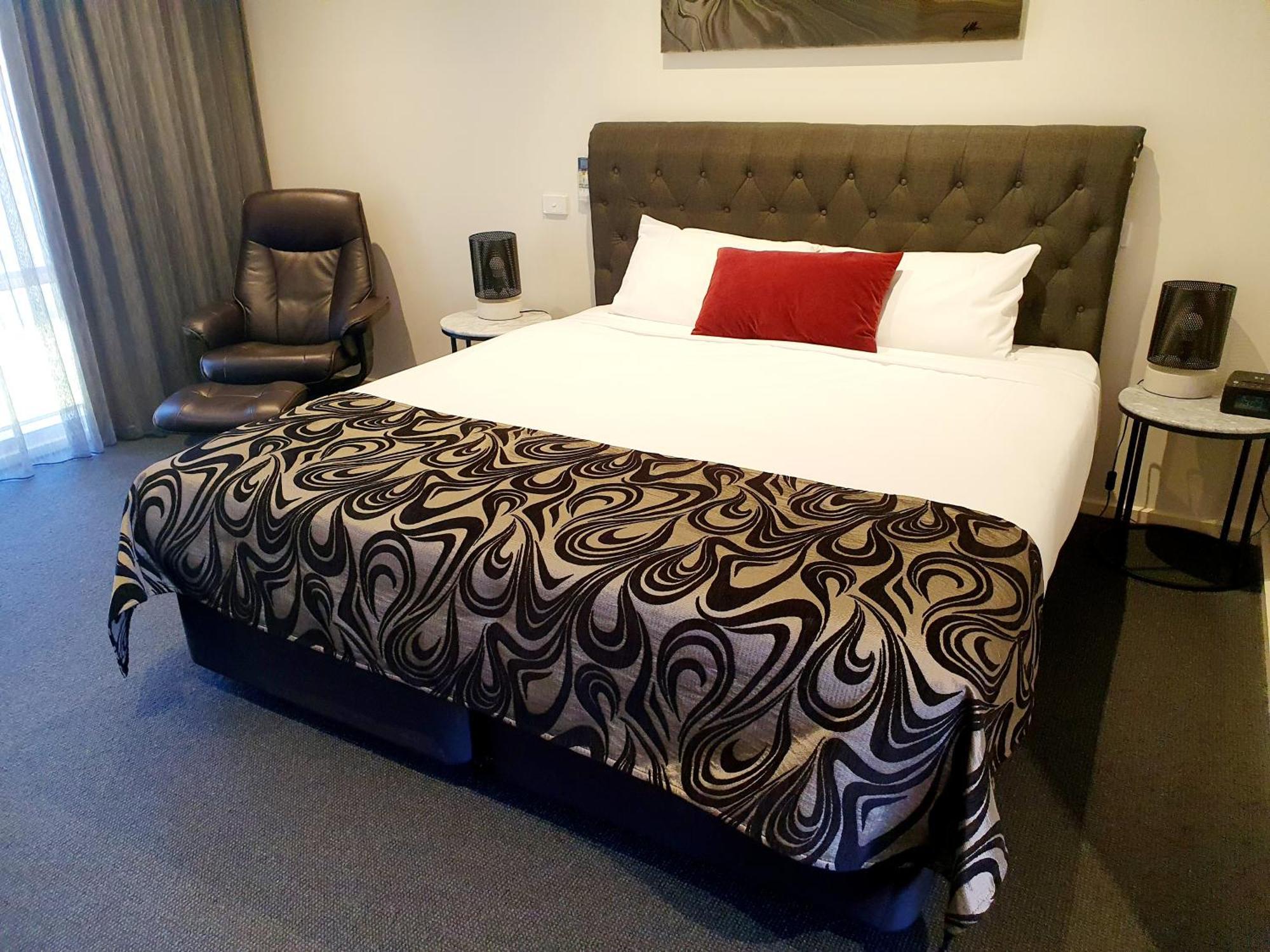 Addison Motor Inn Шепартон Екстер'єр фото
